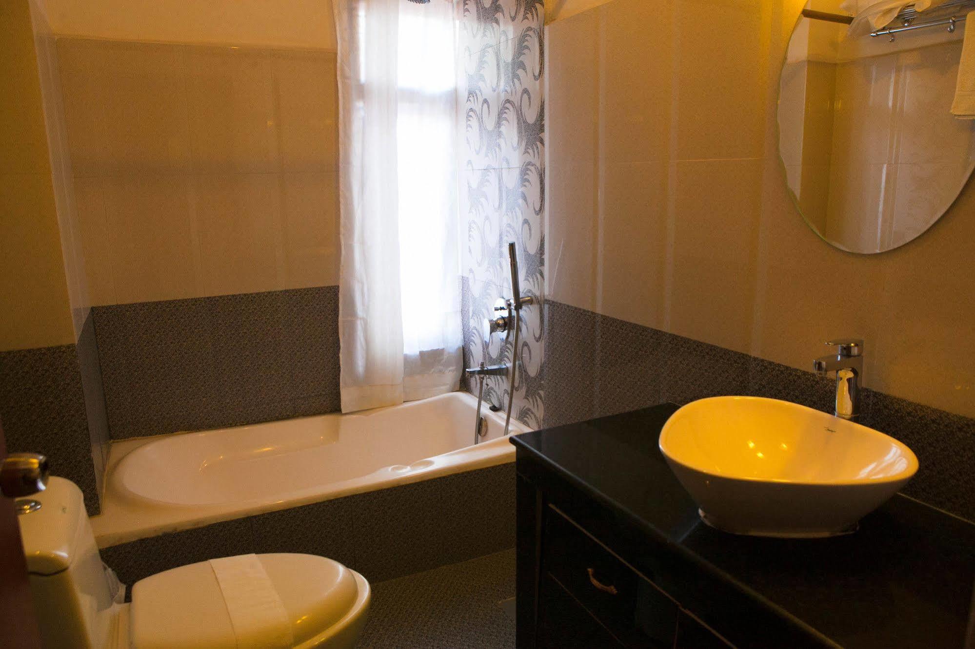 Hotel Amaryllis Kathmandu Ngoại thất bức ảnh